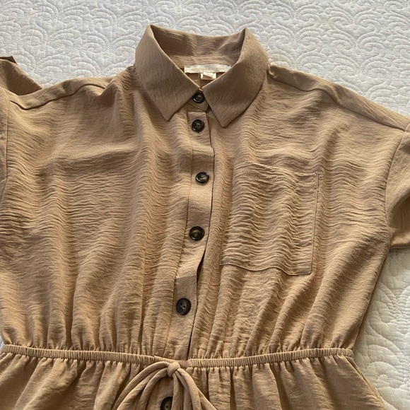 Monteau Crinkle Shirt Dress Tan Knee Length Roll Tab 3/4 Sleeves Size Small - Picture 8 of 14